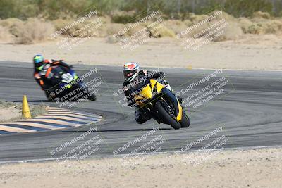 media/Nov-16-2025-Race Pace (Sun) [[8c5fa54630]]/Non Verified Riders (1st 20 Minutes)/2-Turn 10 (1010am)/